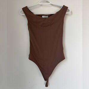 Babaton Contour Brown Off The Shoulder Body Suit